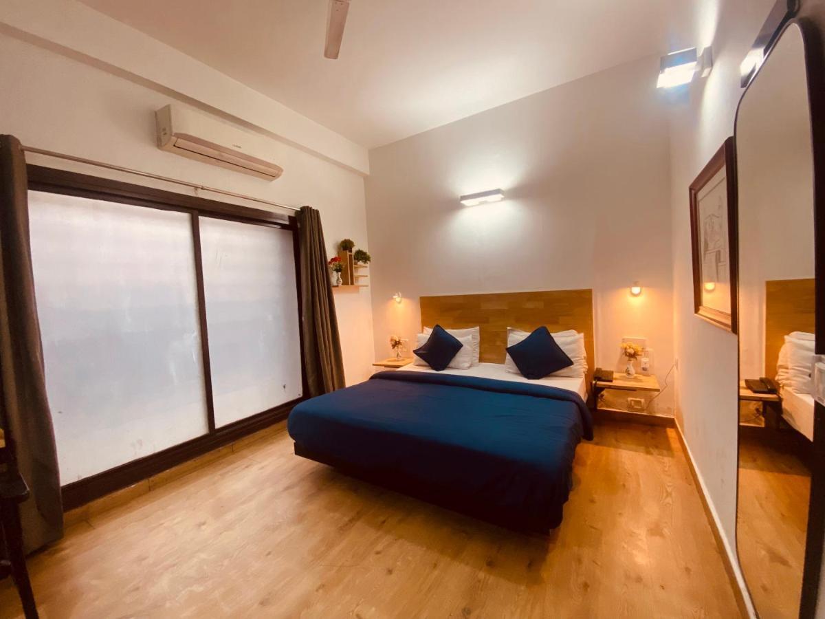 Divine Inn Couple Friendly Hotel Near Sector 51 Metro Station Noida Bagian luar foto