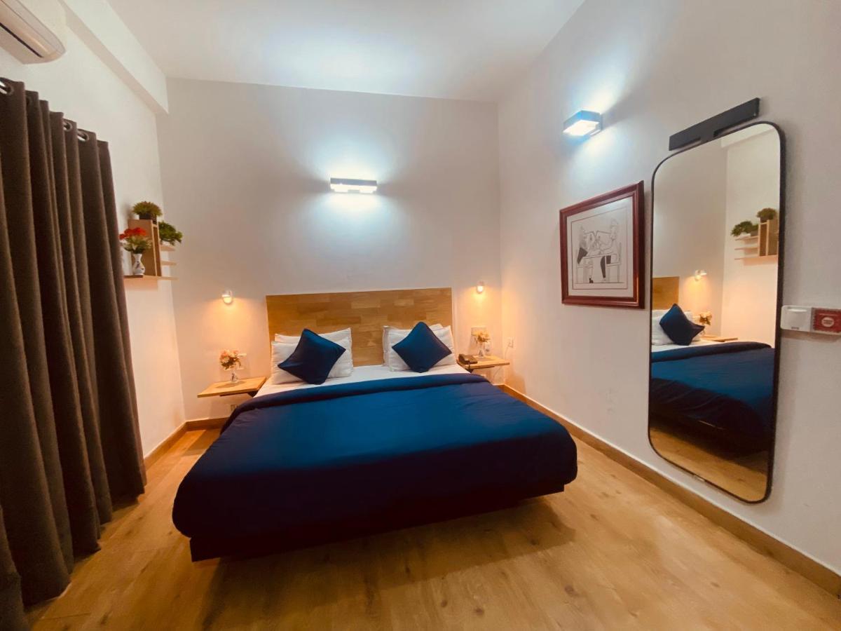 Divine Inn Couple Friendly Hotel Near Sector 51 Metro Station Noida Bagian luar foto