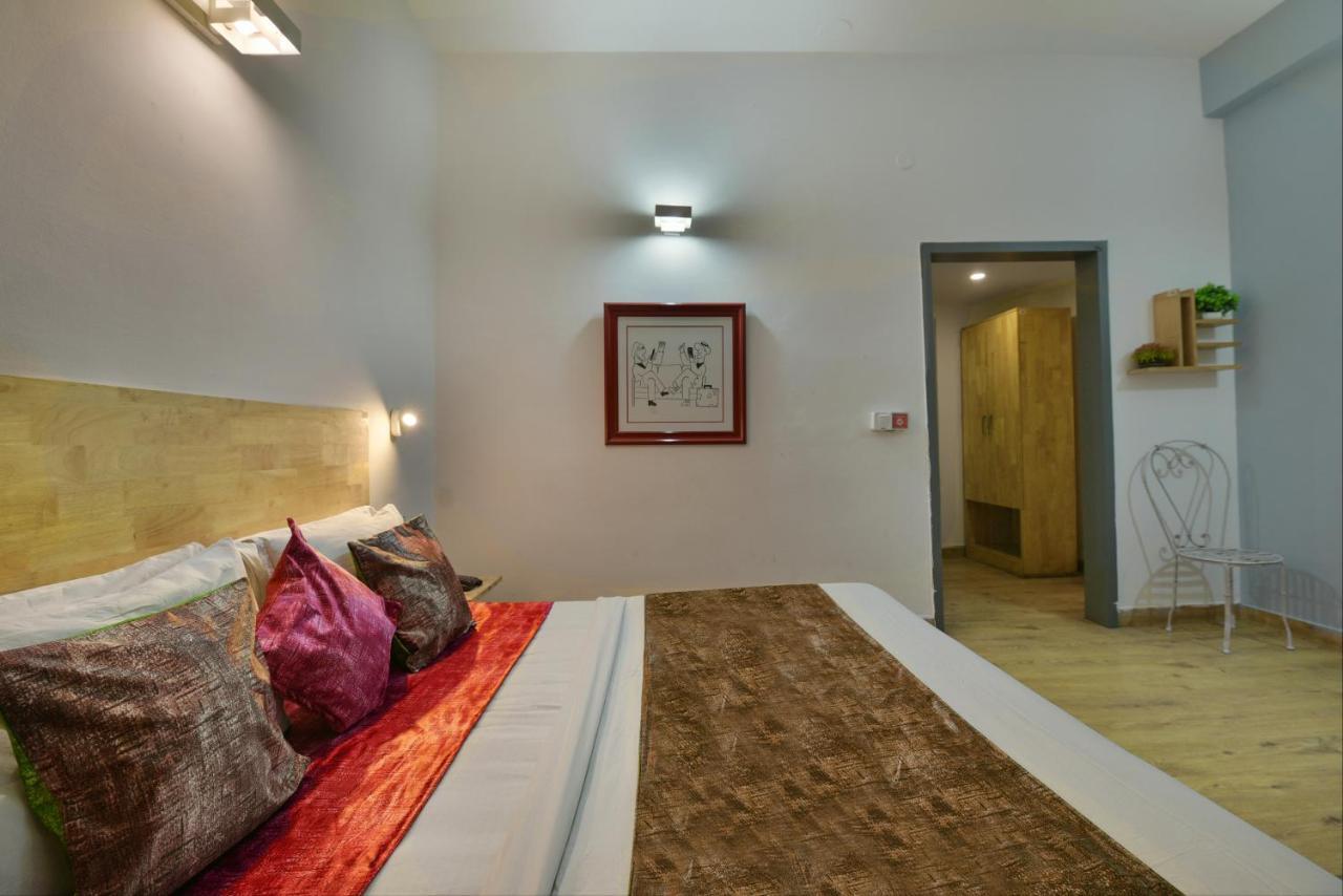 Divine Inn Couple Friendly Hotel Near Sector 51 Metro Station Noida Bagian luar foto