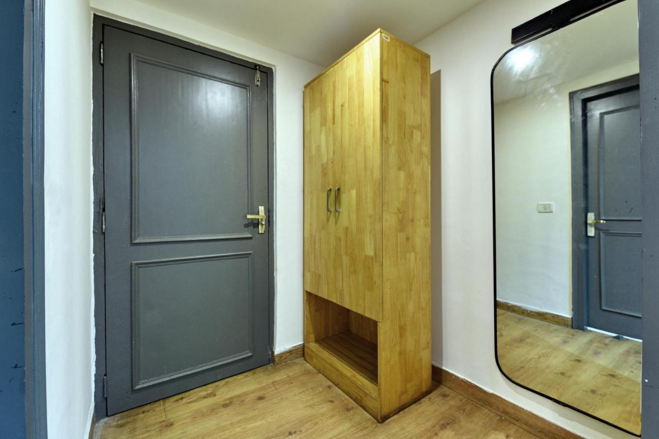 Divine Inn Couple Friendly Hotel Near Sector 51 Metro Station Noida Bagian luar foto