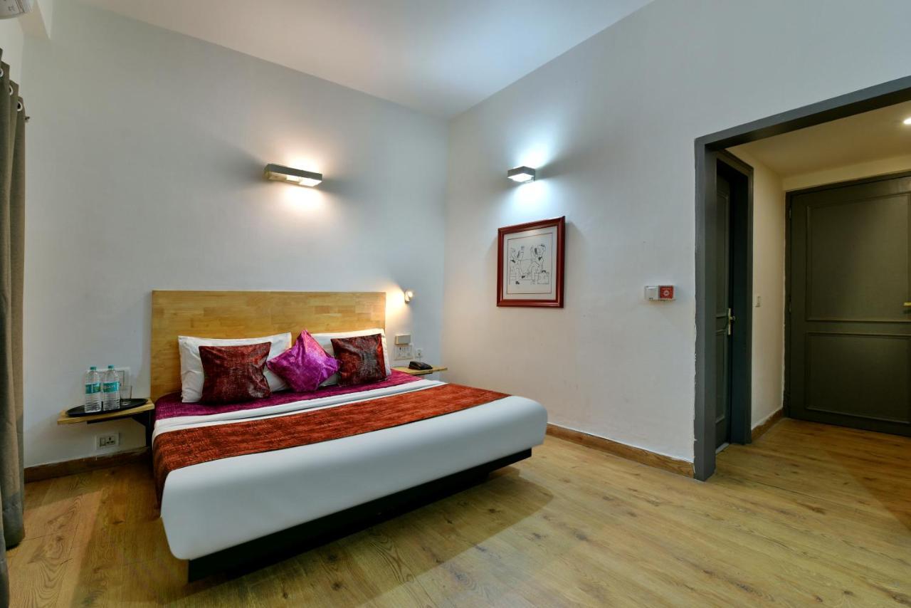 Divine Inn Couple Friendly Hotel Near Sector 51 Metro Station Noida Bagian luar foto